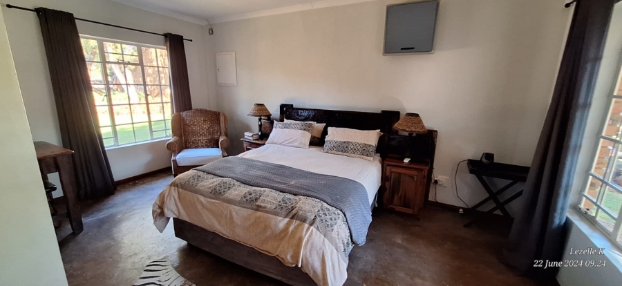 8 Bedroom Property for Sale in Swartruggens North West